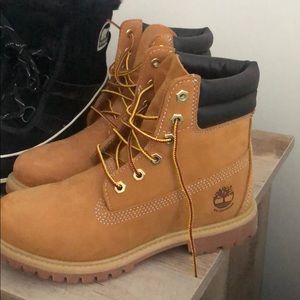 Timberland size 7.5 women’s